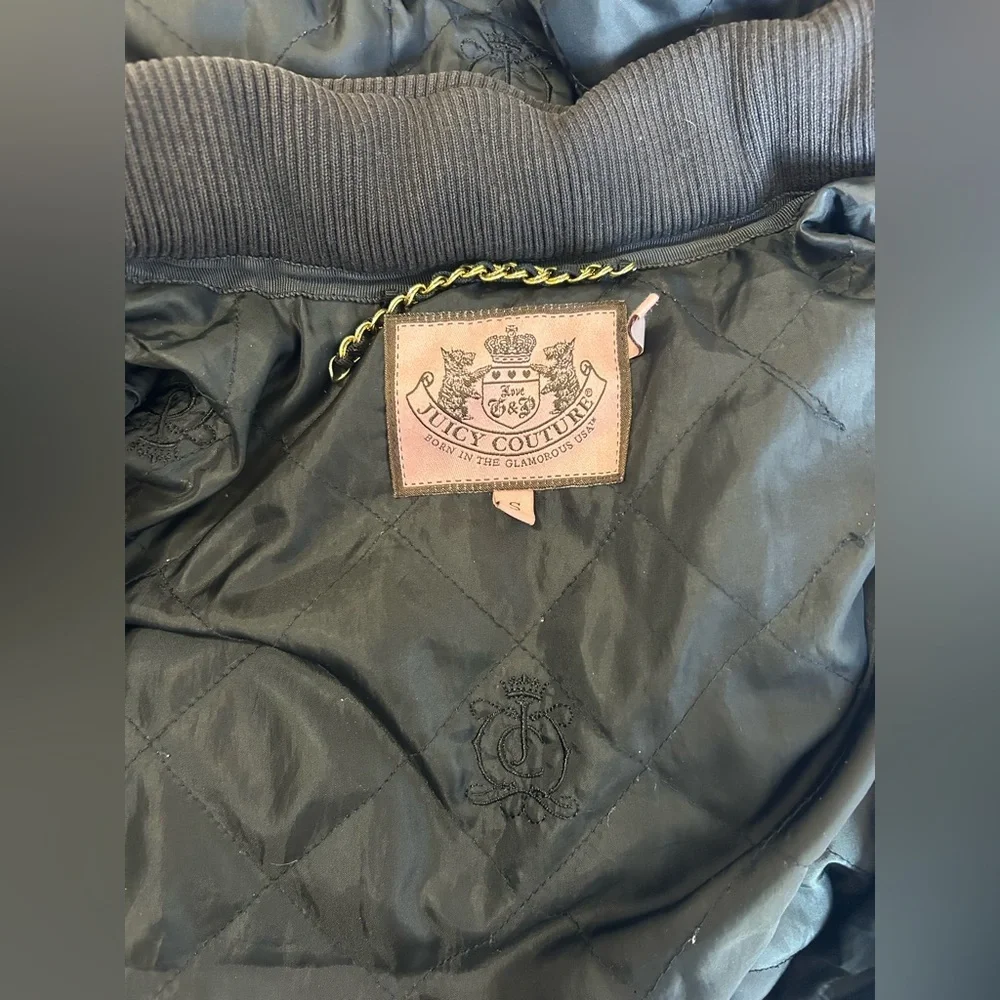 Juicy Couture Black Quilted Puffer Jacket with fur hood - Picture 5 of 6